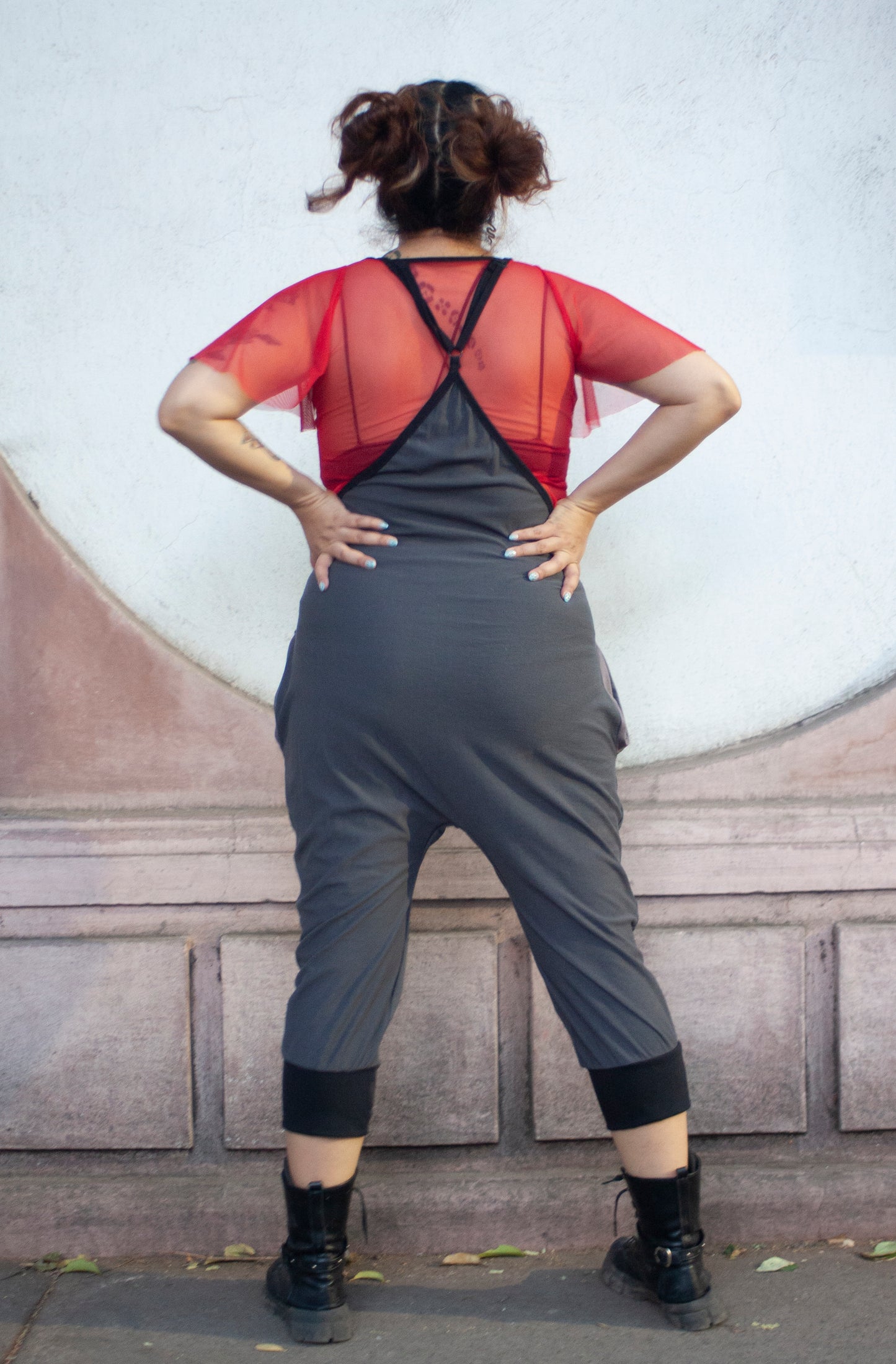 Mono enterizo gris lunas